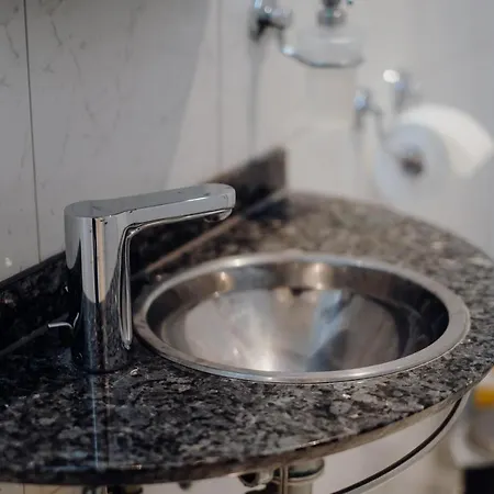 Appartamento Luxurioese Und Stilvolle In Bester Lage Bremens *